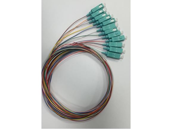 12P-SC-1-M53L-E sada 12 barevných pigtailů SC/PC, 50um MM, vlákno OM3, délka 1m, Easy Strip