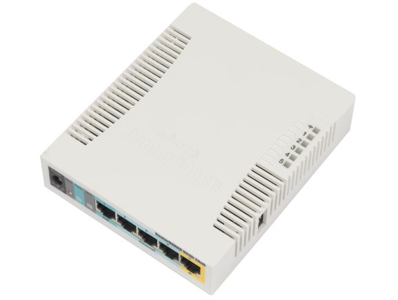 RB951Ui-2HnD SOHO přístupový bod RB951Ui-2HnD, 5×LAN, 2×PoE, Wi-Fi 4 (2.4GHz)